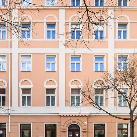 Turnkey I Karlin Square Apartment