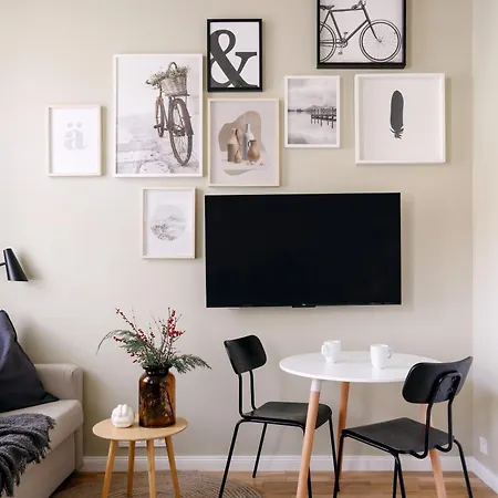Turnkey I Karlin Square Apartment